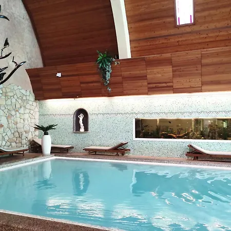 Carbona Mona Lila Apartment Hévíz