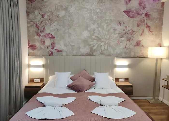 Carbona Mona Lila Heviz