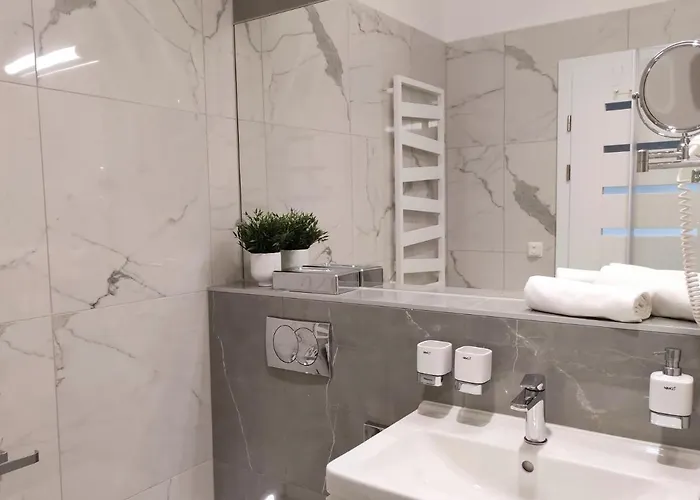 Carbona Mona Lila Хевиз