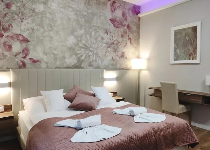 Carbona Mona Lila Хевиз